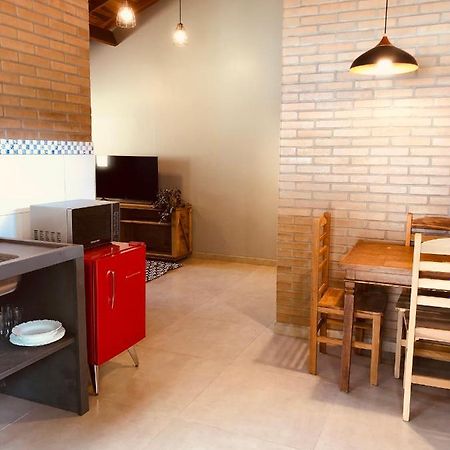 Vila Calavi Apartment Sao Bento do Sapucai Ngoại thất bức ảnh